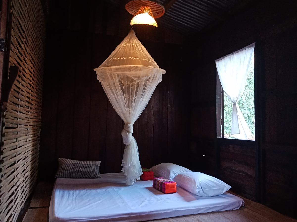 Iamwarin Mini Hostel Warin Chamrap Buitenkant foto